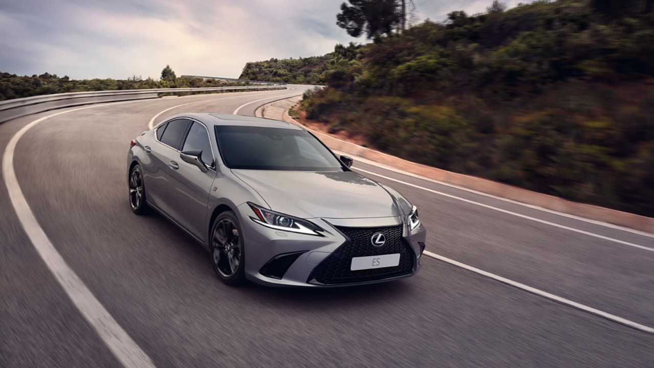 Lexus_ES_1920x1080px_ES