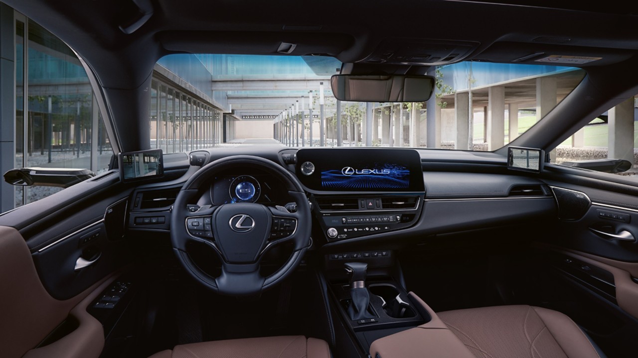 Front interior of a Lexus ES